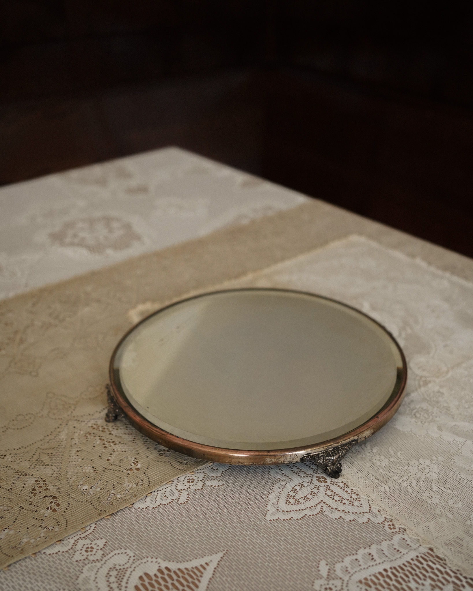 Beveled Mirror Plateau