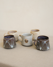 Load image into Gallery viewer, Scallop Mug Rising Sun
