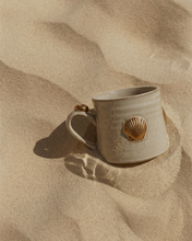 Load image into Gallery viewer, Shells Mug
