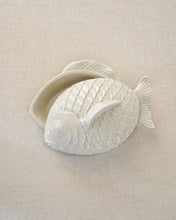 Load image into Gallery viewer, Fish Platter with Lid

