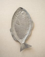 Load image into Gallery viewer, Metal Fish Serving Platter
