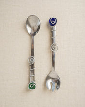 Load image into Gallery viewer, Wire Wrapped Stone Serving Set
