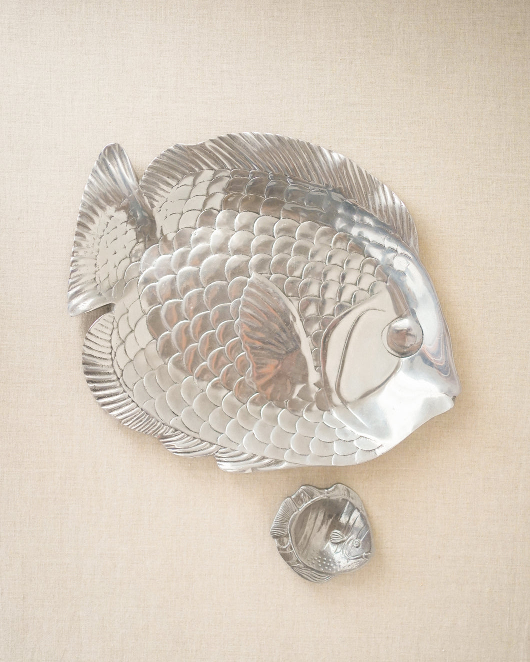Metal Fish Serving Tray Set