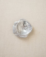 Load image into Gallery viewer, Metal Fish Serving Tray Set

