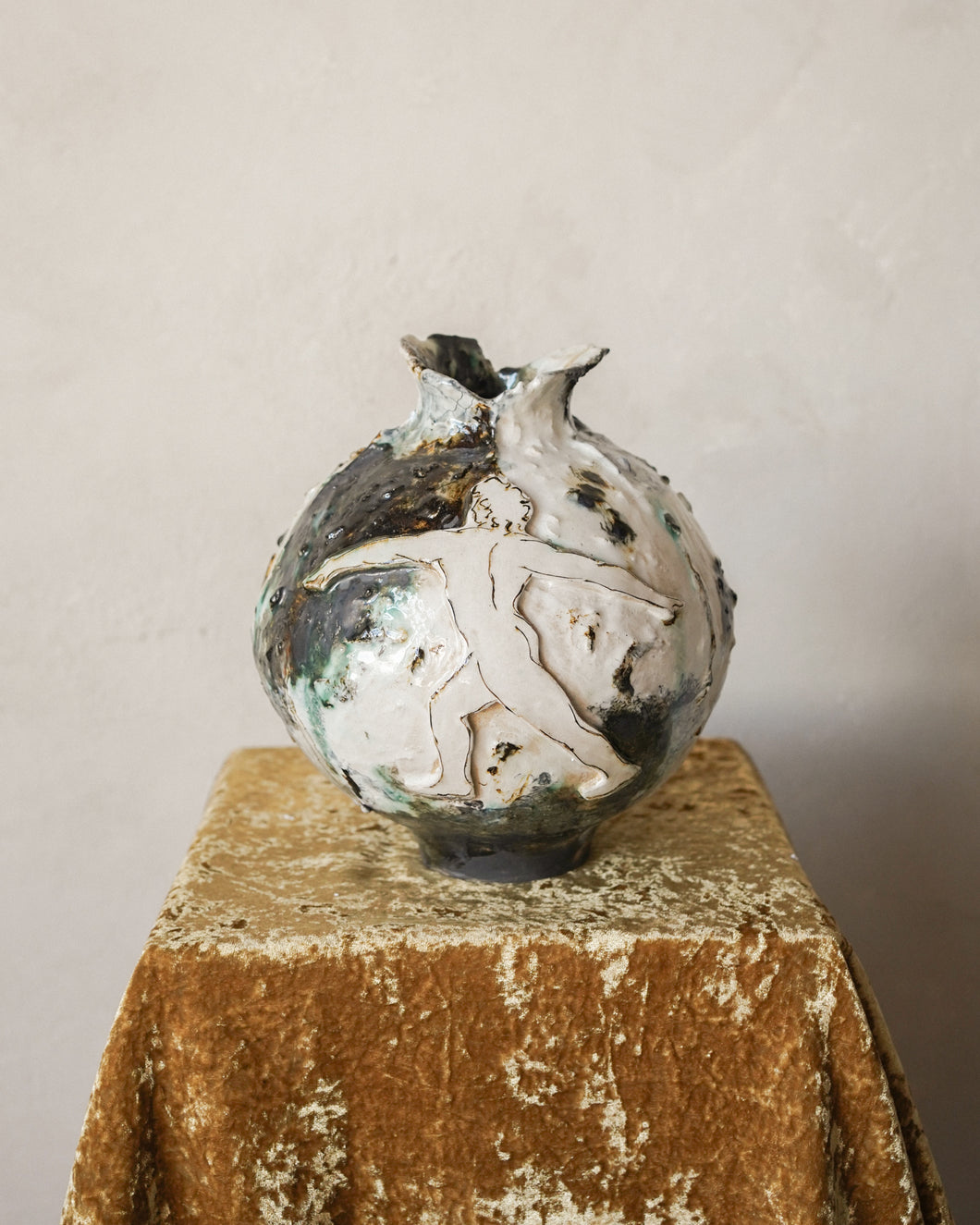 Perseu II Moon Jar