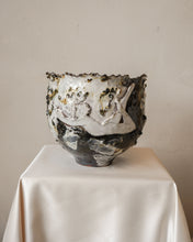 Load image into Gallery viewer, Cy Vase Medium III
