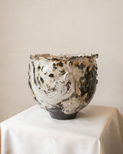 Load image into Gallery viewer, Cy Vase Medium III
