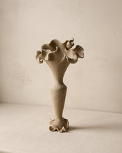 Load image into Gallery viewer, Flor lll
