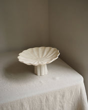 Load image into Gallery viewer, Small Scalloped Platter
