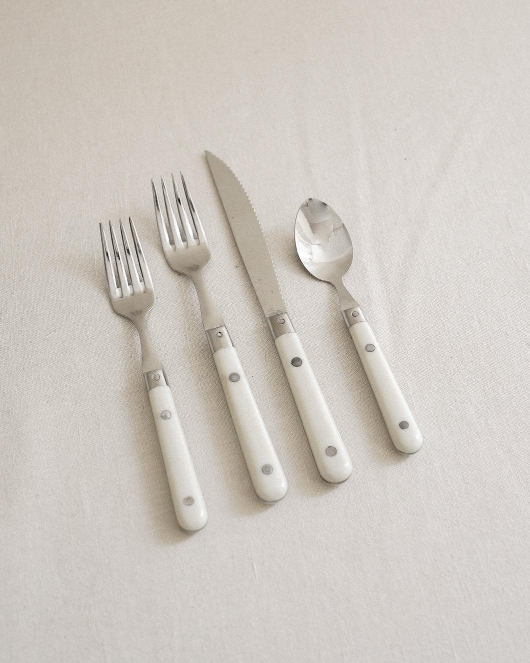 Ana Flatware Set