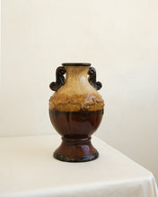 Load image into Gallery viewer, Ceramic Scrollwork Vase
