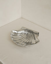 Load image into Gallery viewer, Armetale Shell Serving Tray
