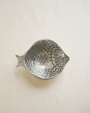 Load image into Gallery viewer, Scaled Fish Dish
