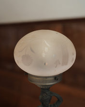 Load image into Gallery viewer, Figural Globe Lamp
