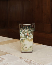 Load image into Gallery viewer, Hand-Painted Moriage Vase
