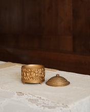 Load image into Gallery viewer, Gilt Cherub Music Box
