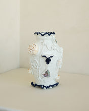 Load image into Gallery viewer, The Still Life Vase
