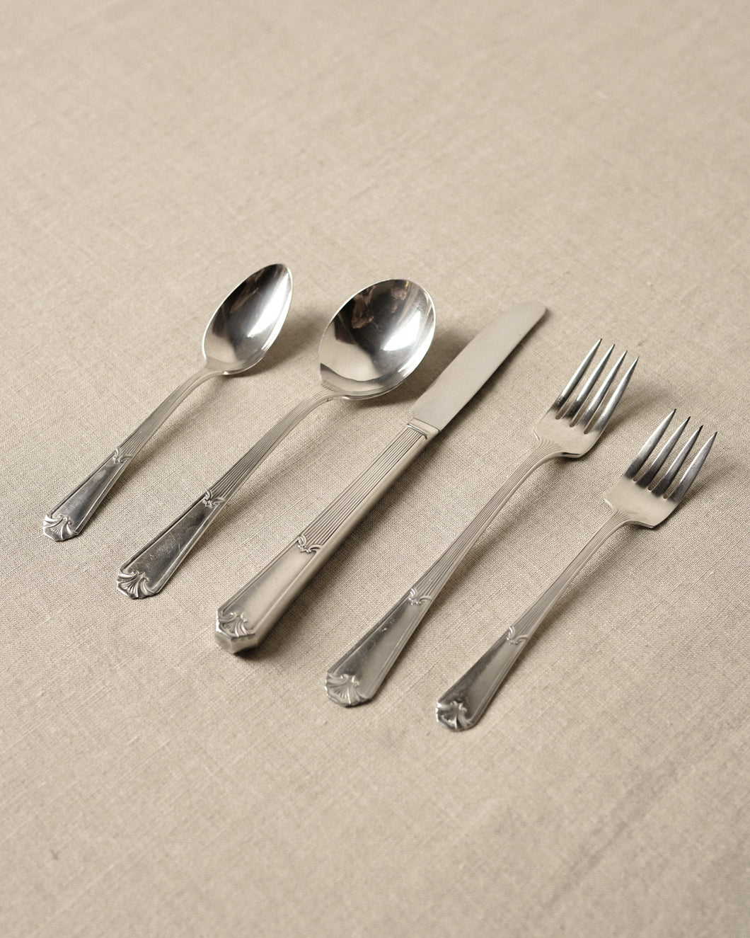 Vintage Flatware 91 pc Set