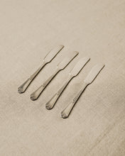 Load image into Gallery viewer, Vintage Flatware 91 pc Set
