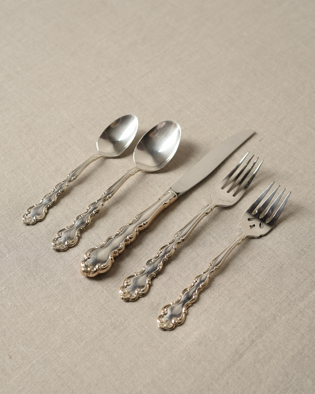 Two Toned Flatware 34 pc Set