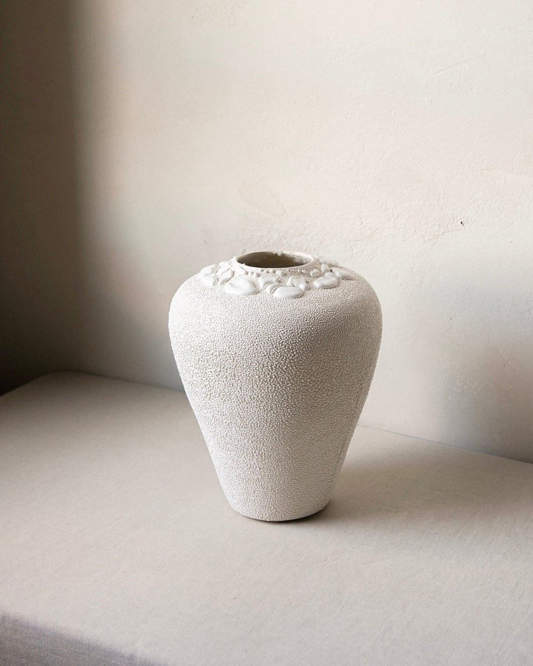 Esme Vase in White Crawl