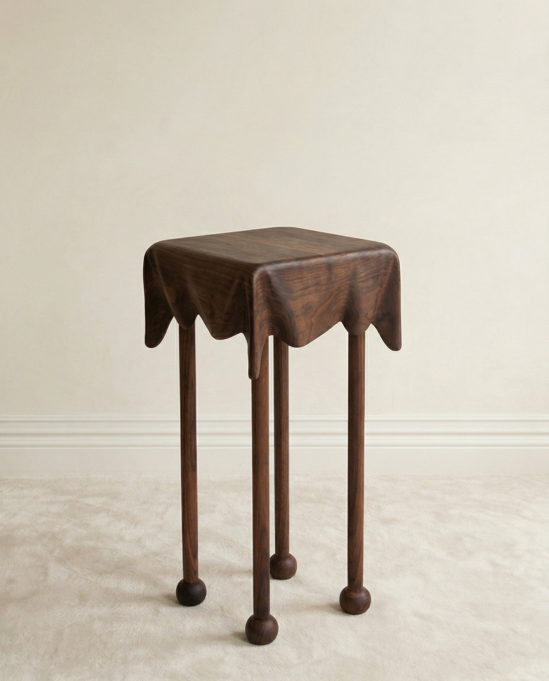 Draped Table – LES Collection