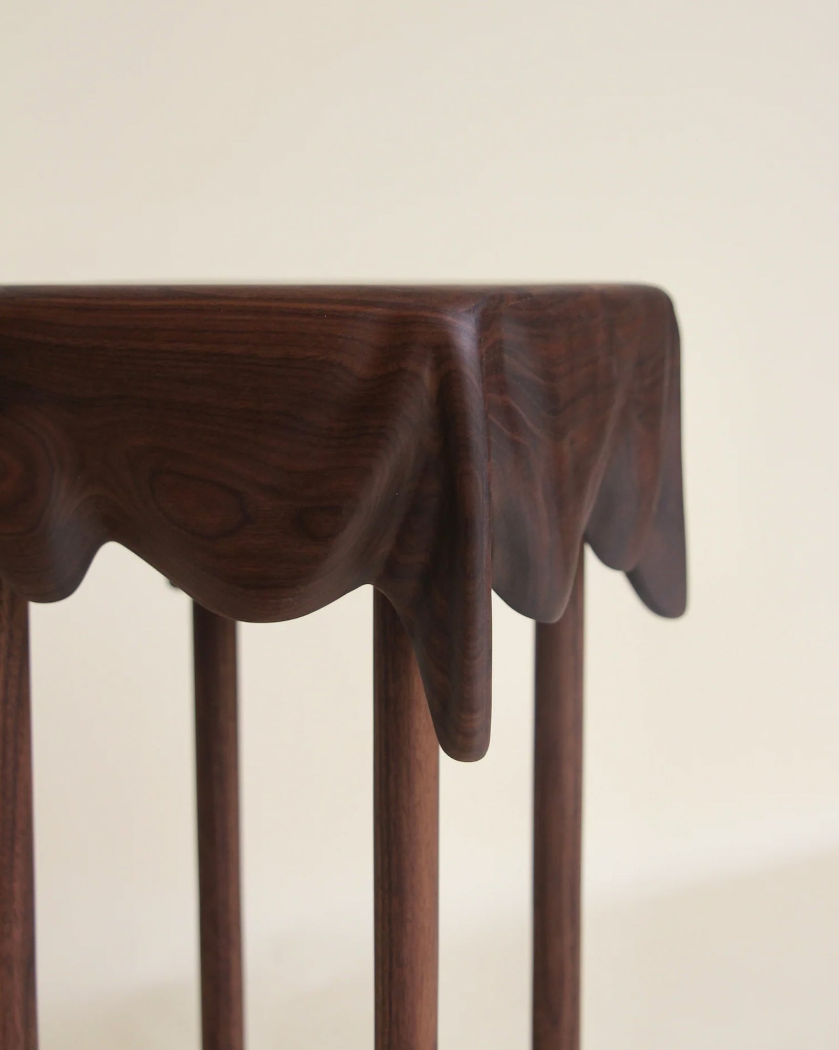 Small Drape Table Draped Table – LES Collection