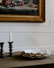 Load image into Gallery viewer, Ruffle Dinner Plates
