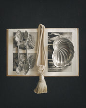 Load image into Gallery viewer, Pewter Shell Serving Dish
