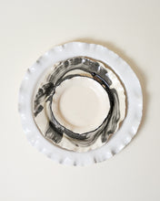 Load image into Gallery viewer, Ruffle Dinner Plates
